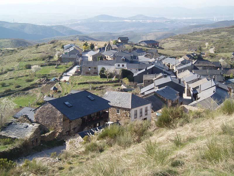 Hotel Rural La Casa Del Peregrino El Acebo de San Miguel Εξωτερικό φωτογραφία